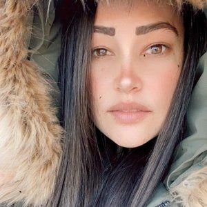 Meet your Posher, Chiki